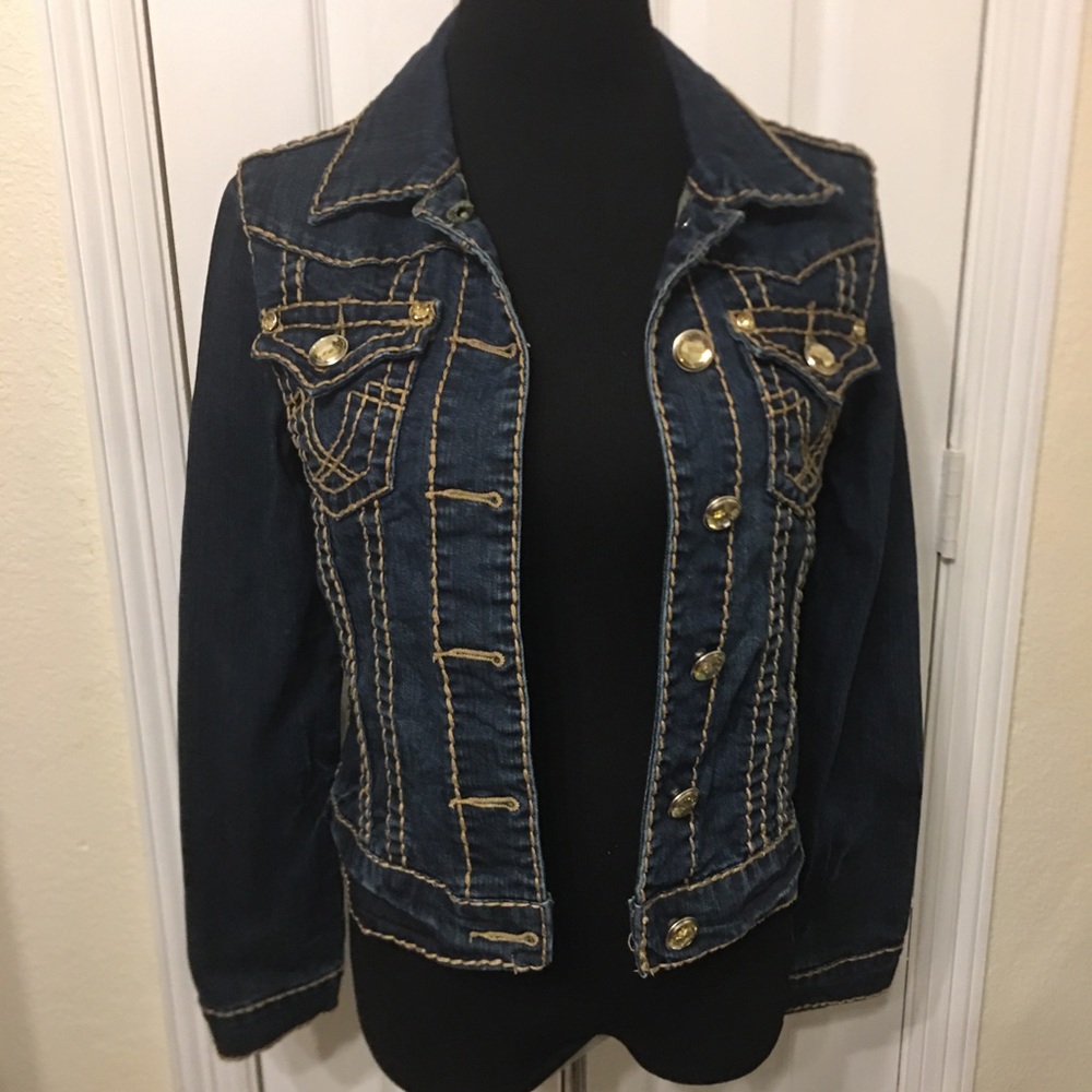L.A. Idol Woman’s Blue Jean Jacket Medium